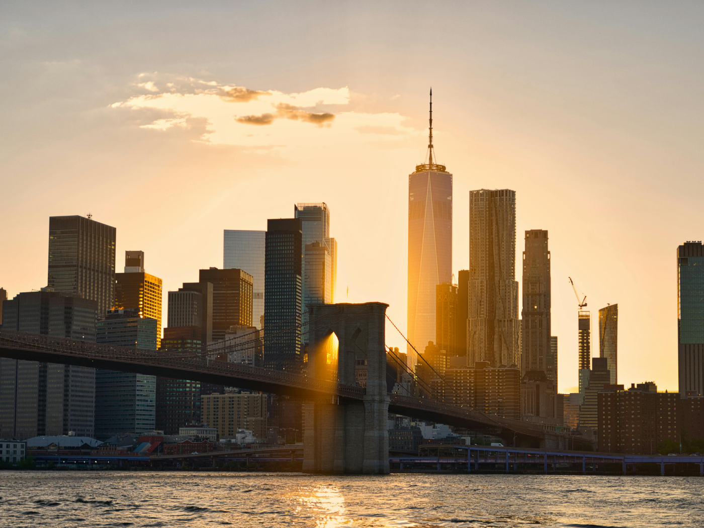 Hoboken skyline with views of Manhattan, a growing relocation hub offering faster commutes, lower housing costs and a strong expat community.