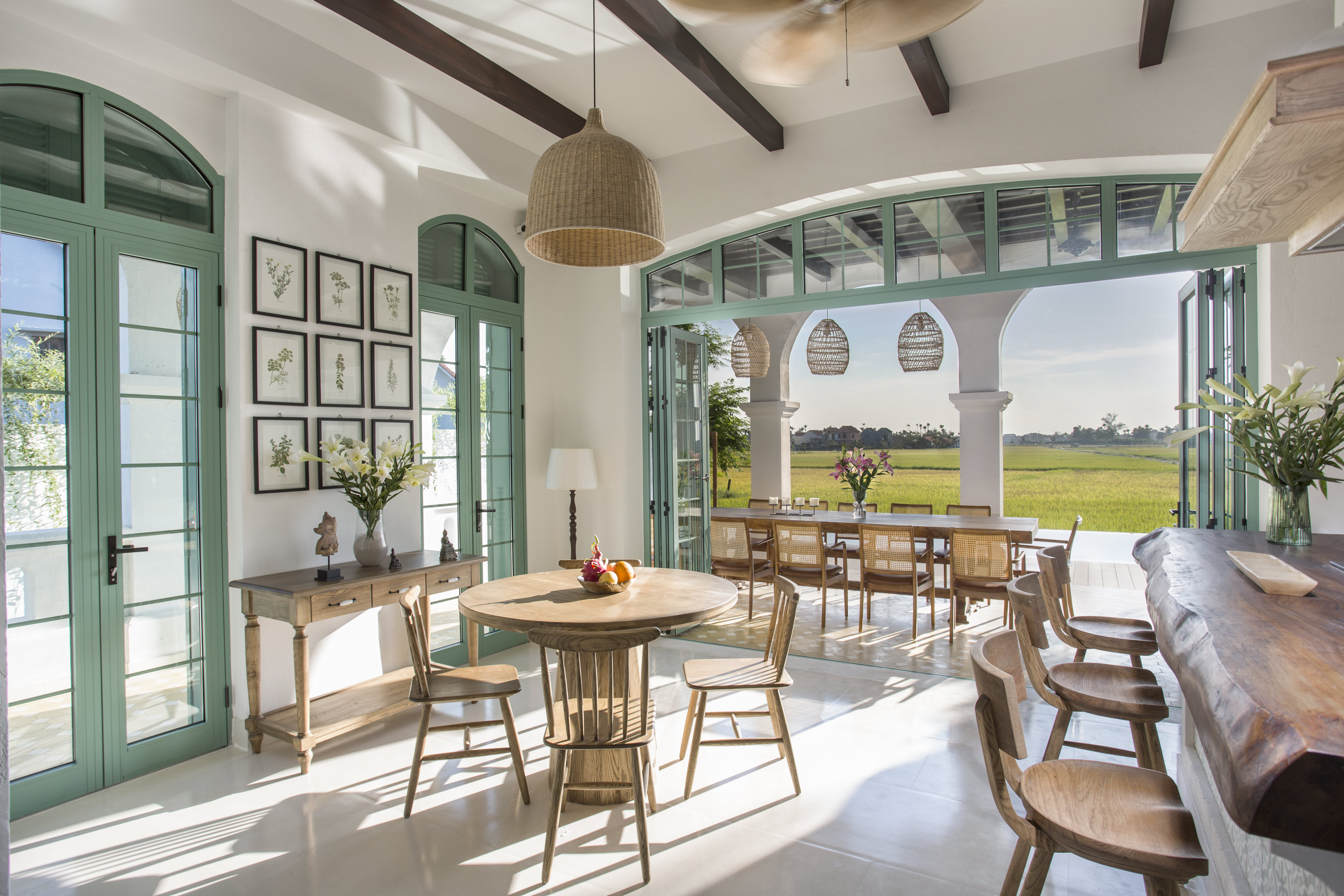 Heron House - Dining Feels More Memorable in the Countryside