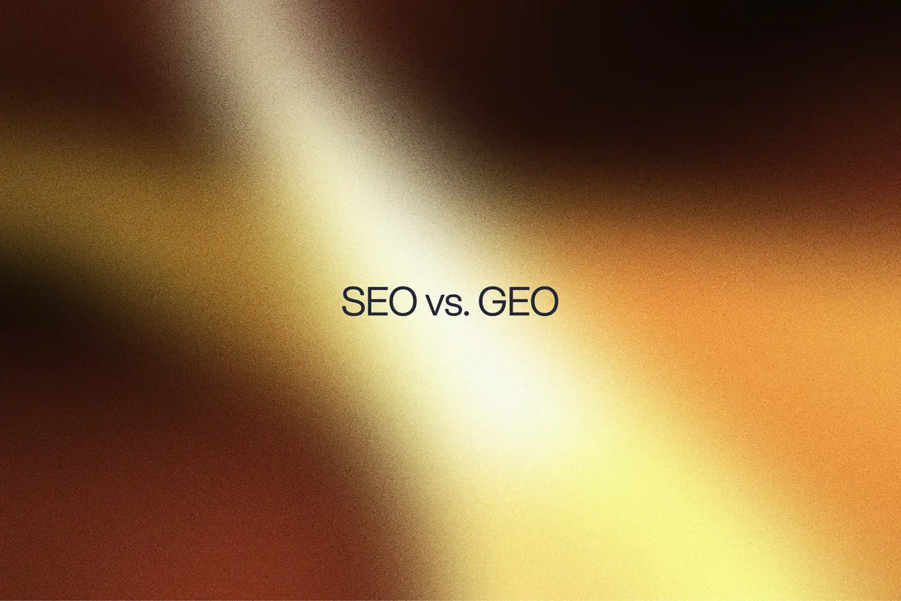 Hero-Grafik mit weichem gelb-orange-braunem Verlauf und dem Titel ‘SEO vs. GEO’.