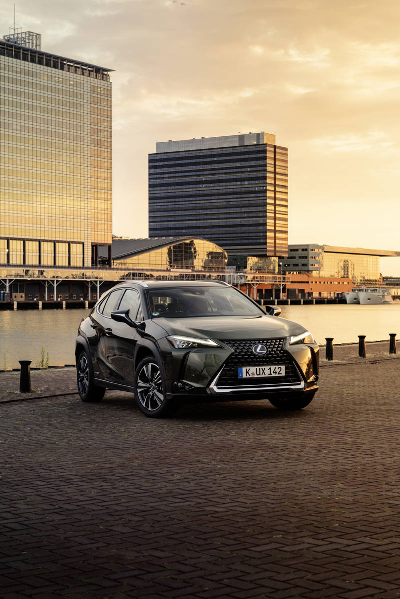 Lexus UX