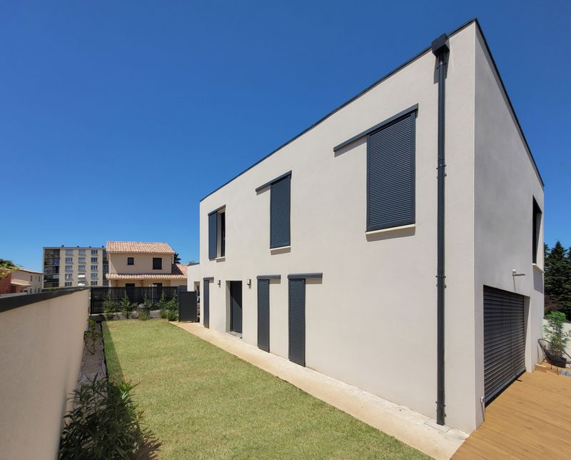 Maison minimale — projet d'architecture DBA à Villefranche-sur-Saône, 69