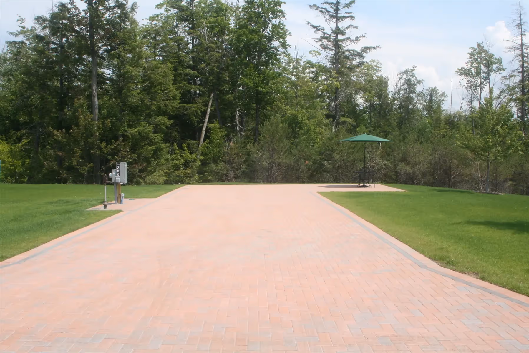 Lot 286 - 1982 Hearthside Dr