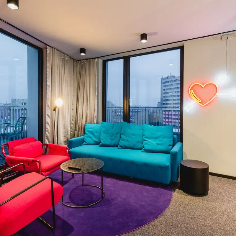 Modernes Zimmer im Student Hotel Berlin