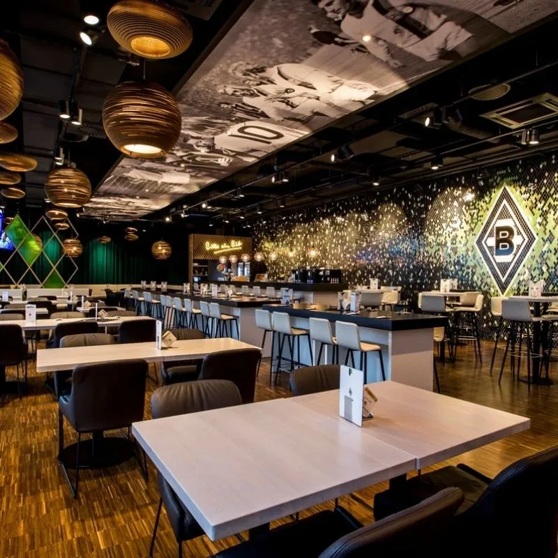 Restaurant im H-Hotels in Europa mit modernem Design und stilvoller Einrichtung