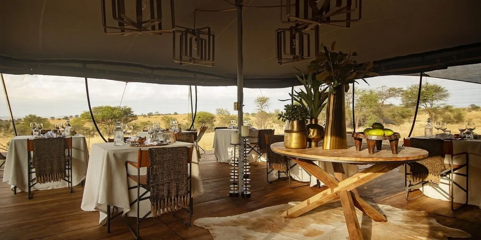Restaurant im Mantis Hotel mit elegantem Ambiente