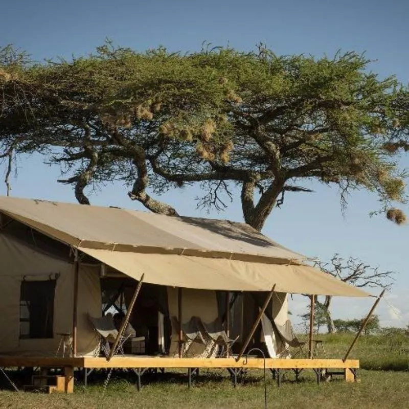 Außenansicht des Mantis Hotels in Afrika