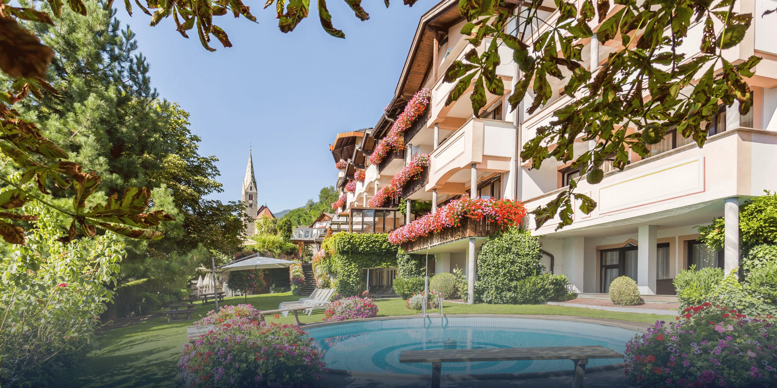 Granpanorama Hotel Stephanshof mit Pool und Garten