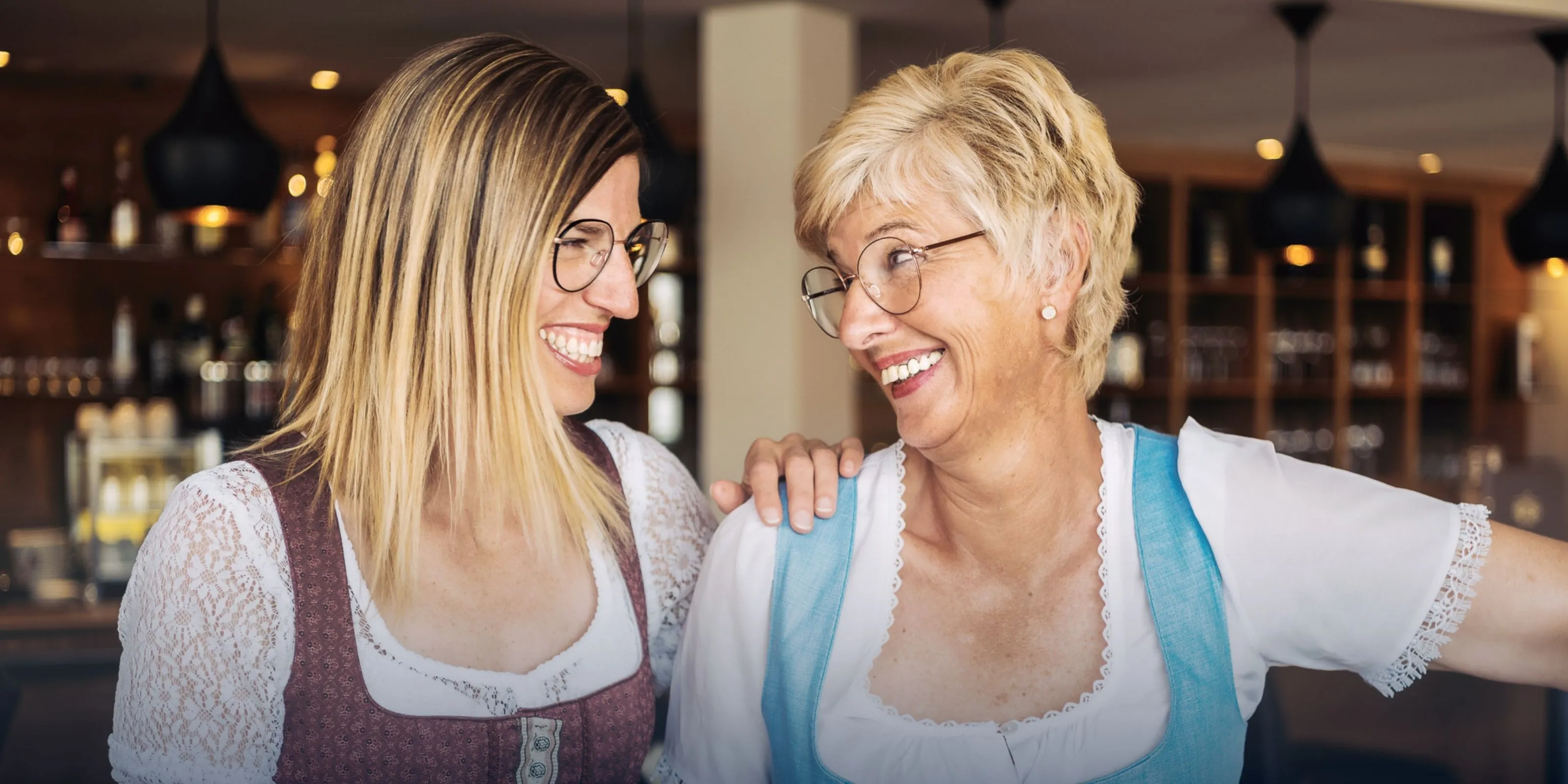 Gastgeber Barbara und Michaela Neururer im Porträt, Online-Hotelmarketing-Kunden bei ADDITIVE mit ihrem Baby- und Familienhotel Laurentius