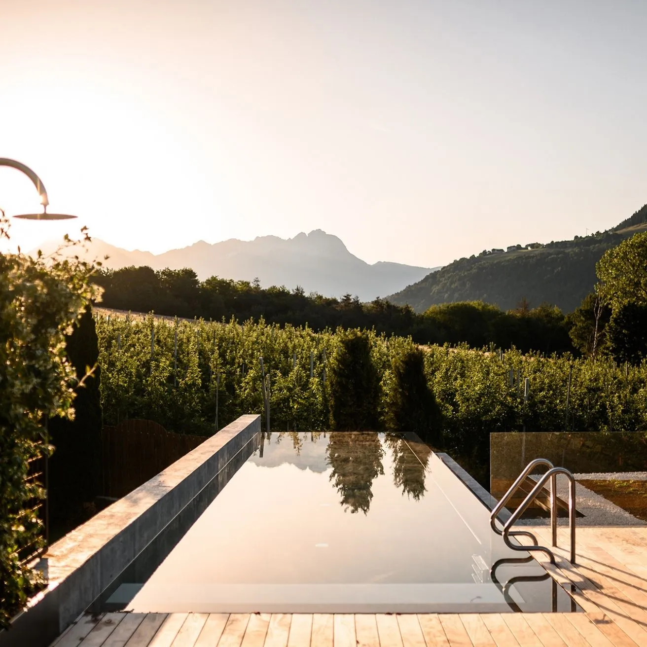 Pool Design Hotel Tyrol - hotel client at ADDITIVE in online marketing