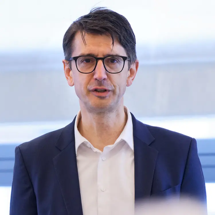 Prof. Dr. Florian Jacoby