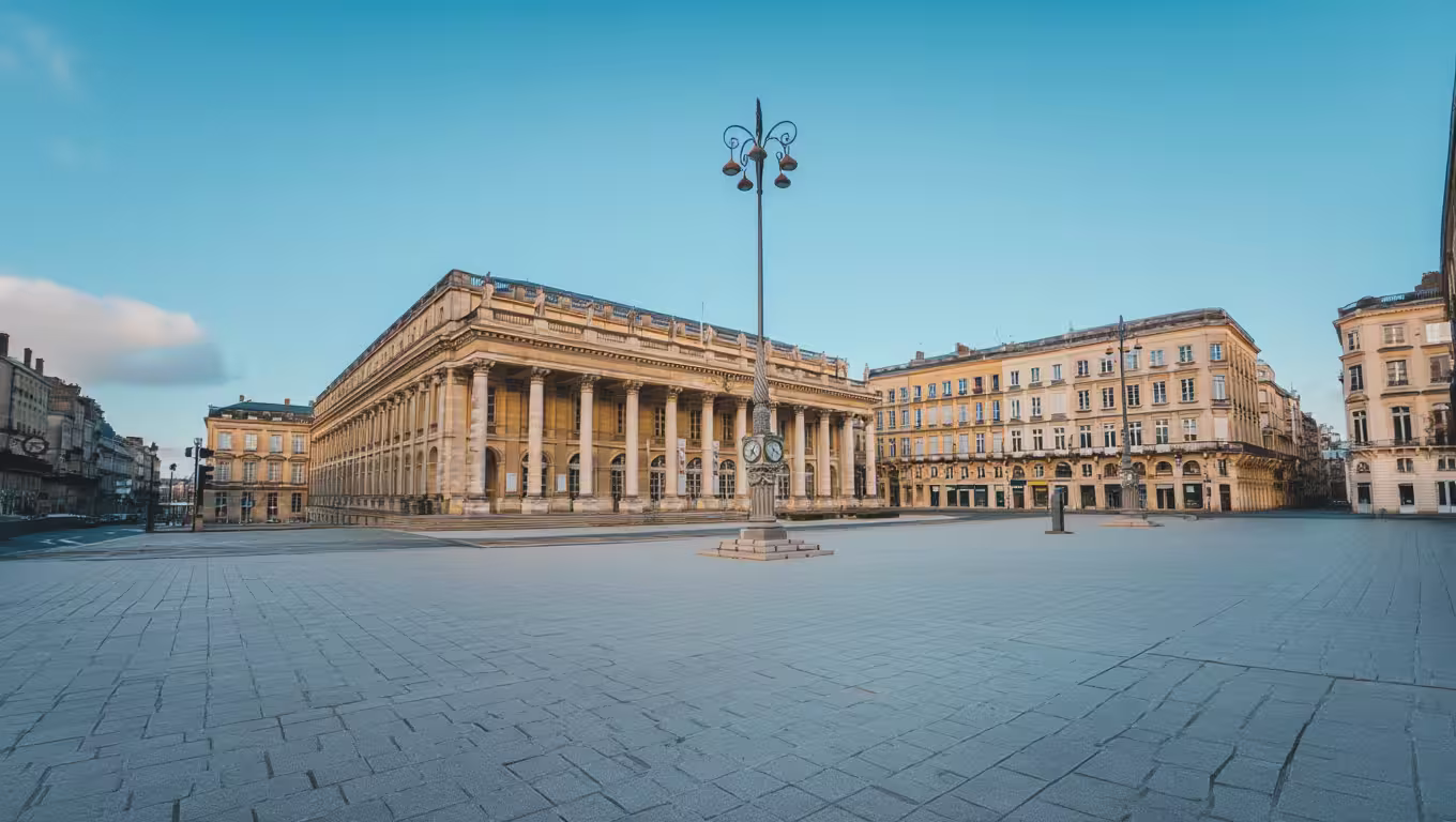 Quel syndic choisir à Bordeaux ? Découvrez comment choisir un syndic fiable à Bordeaux en 2025 : comparatif, repères de prix et conseils pratiques.