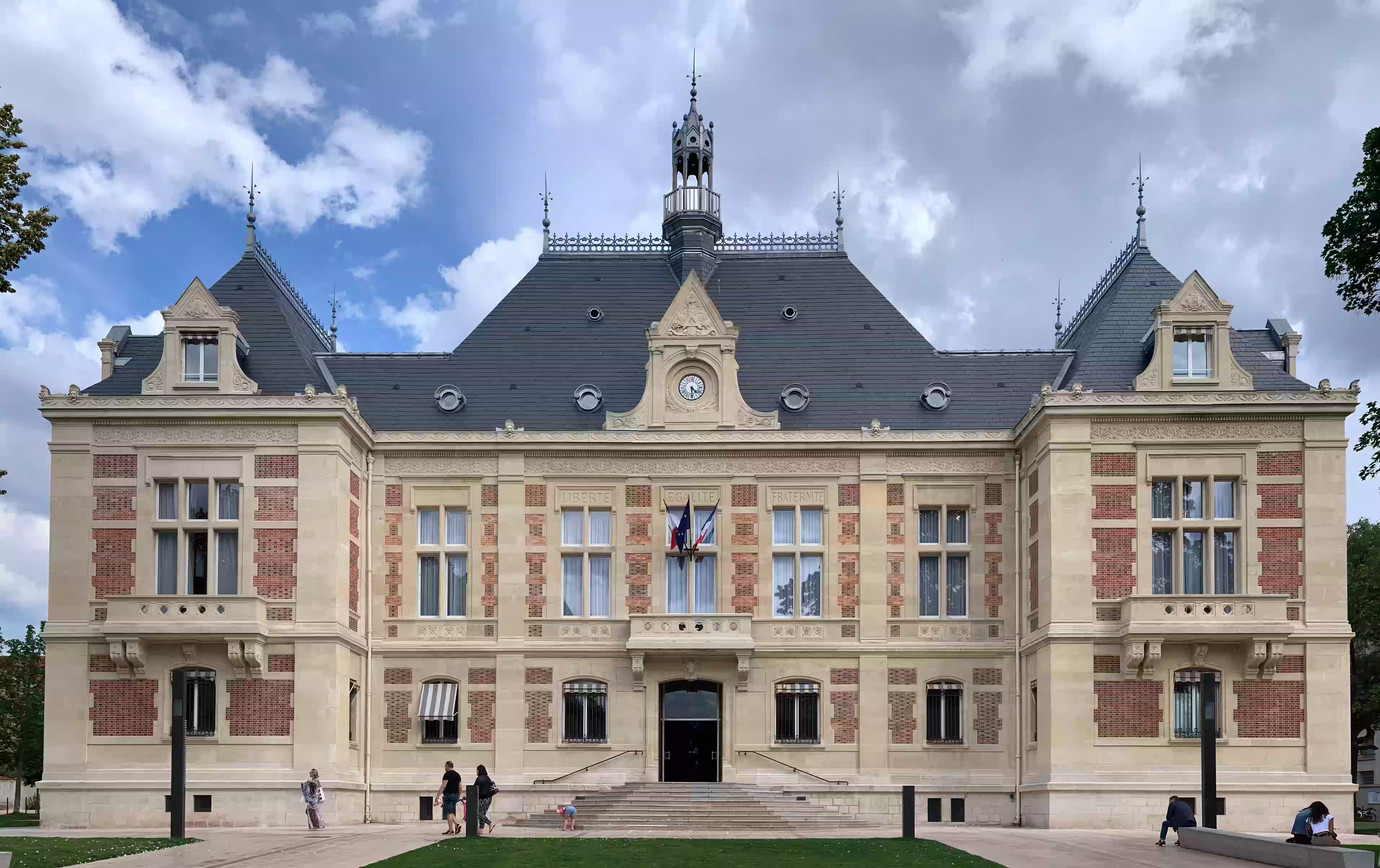 Avec Matera Montrouge, votre copropriété est enfin gérée en toute tranquillité et les projets peuvent avancer avec efficacité.