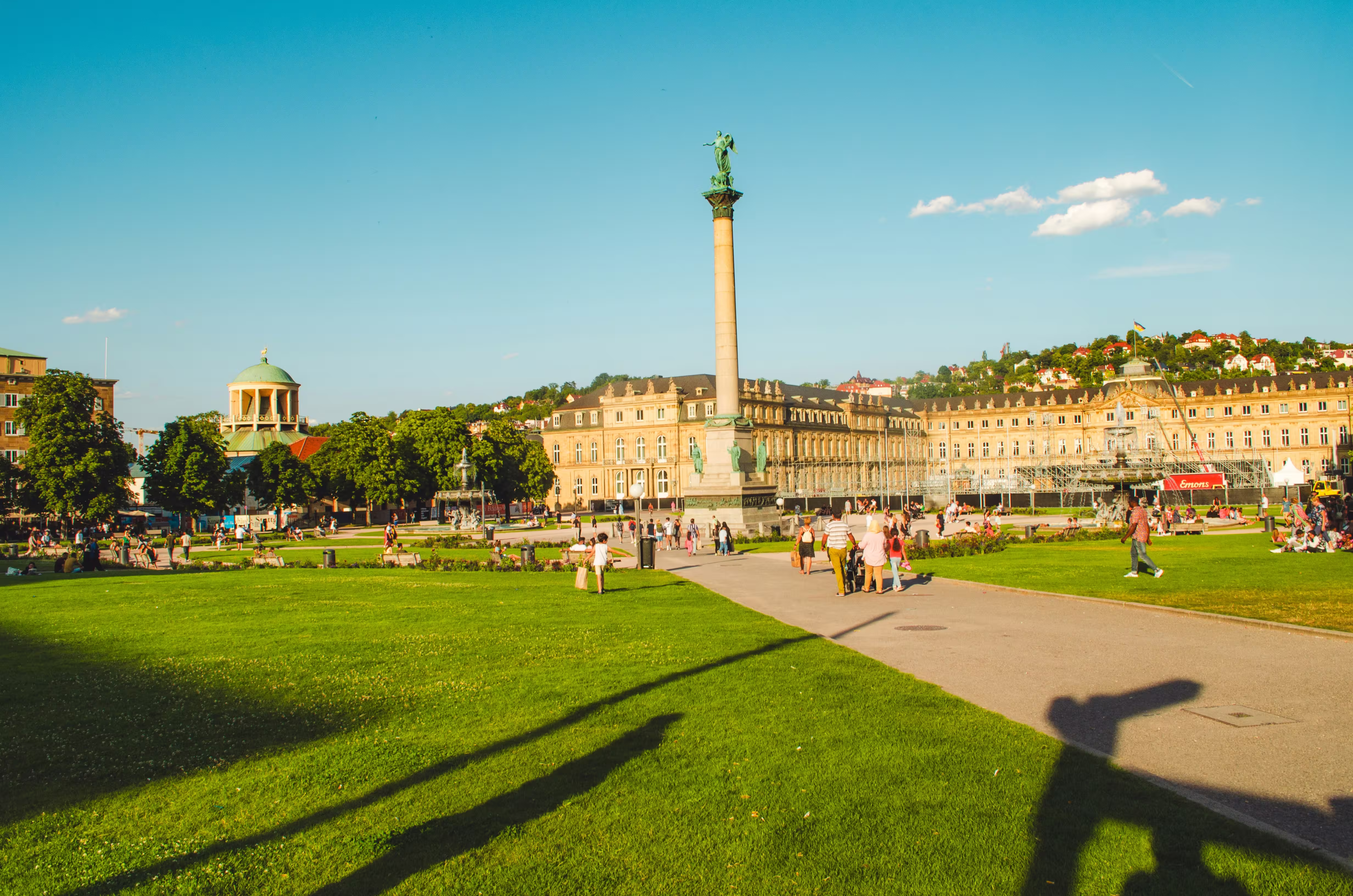 Wohnen in Stuttgart: Preise im Überblick, beliebte Stadtteile und praktische Tipps für die Wohnungssuche in der Landeshauptstadt Baden-Württembergs.