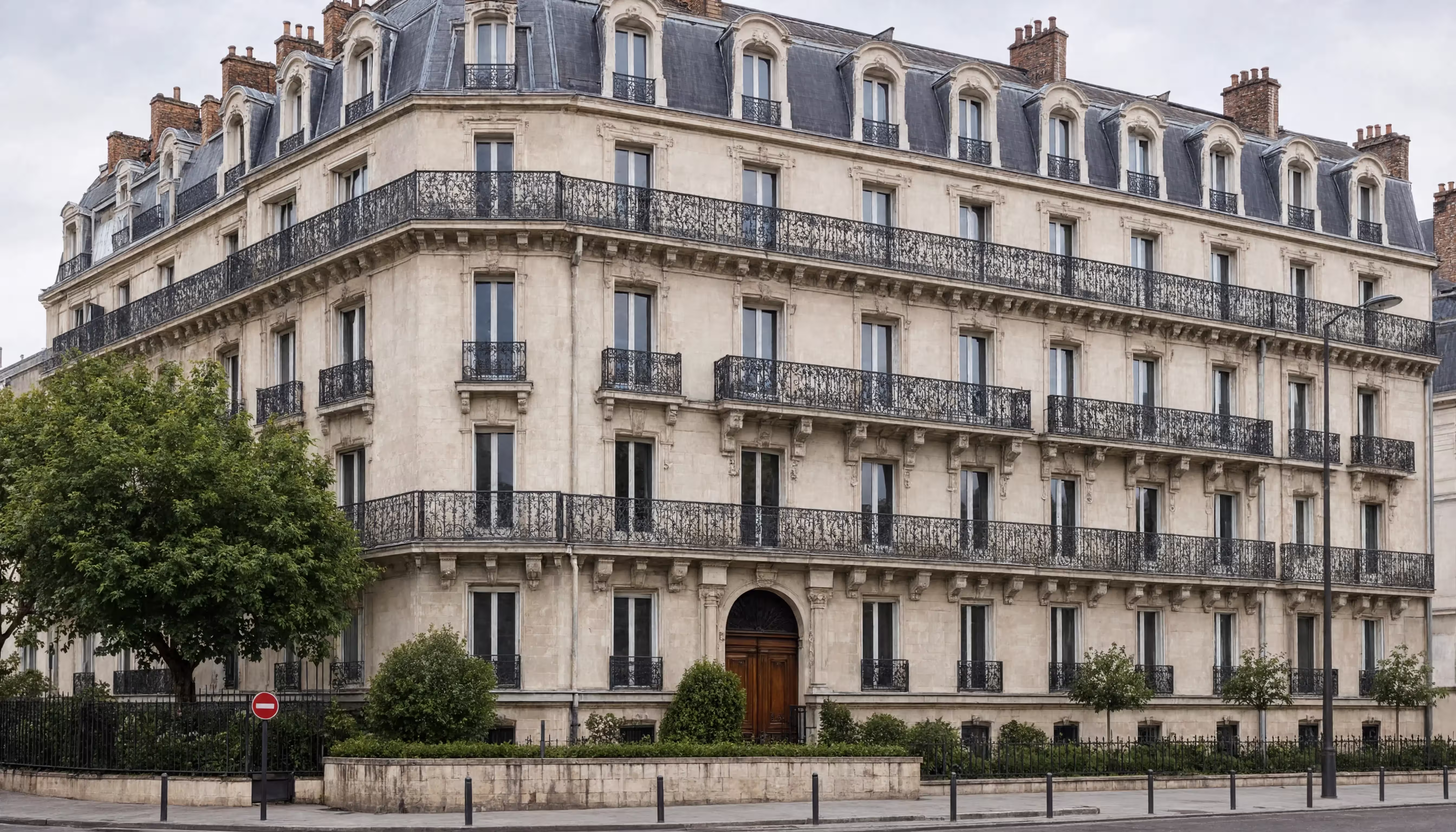 Découvrez nos conseils pour piloter une grande copropriété de plus de 100 lots en 2026, entre conseil syndical, syndic, charges, assurance et travaux.