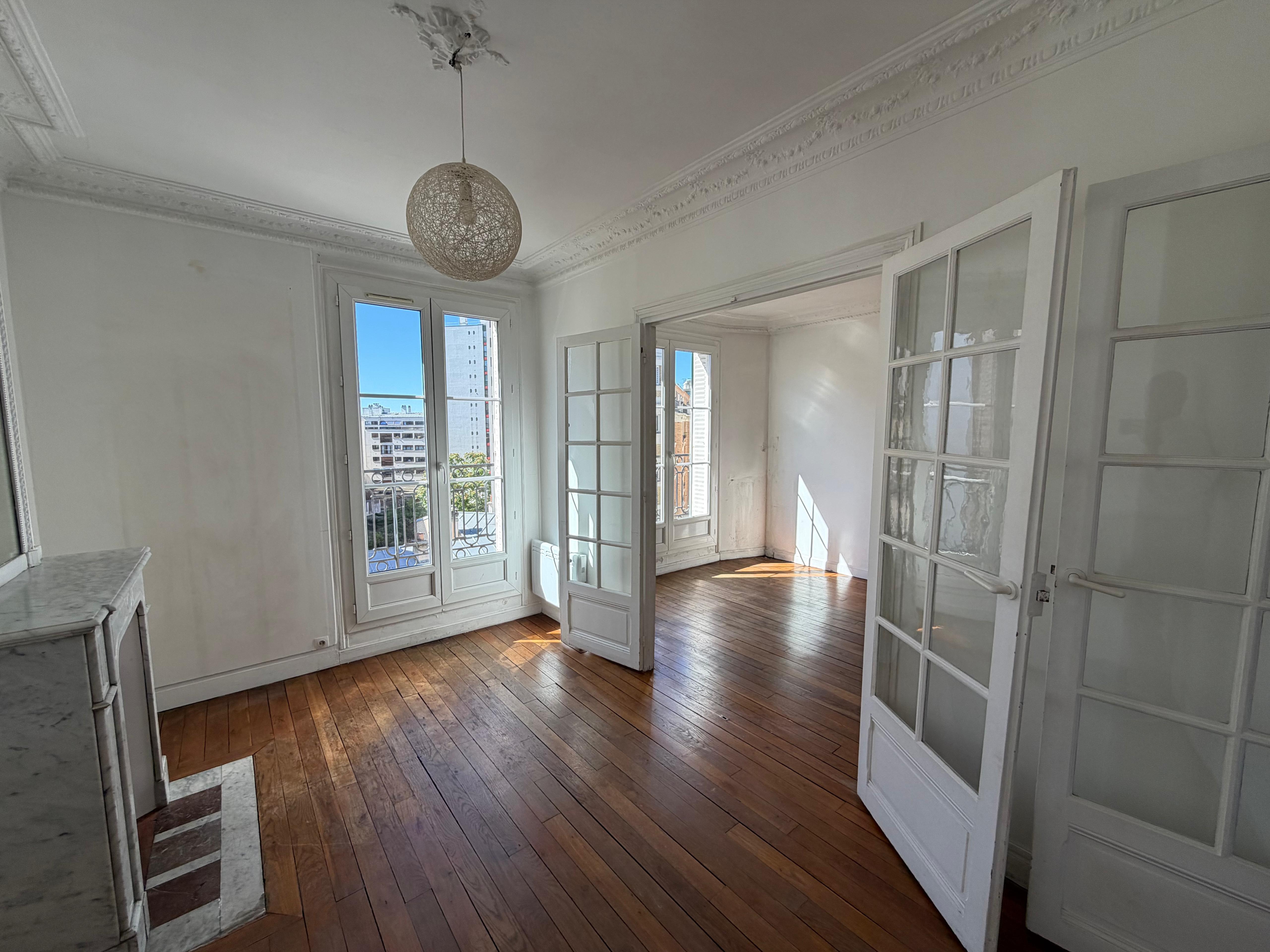 Appartement de 3 pièces de 50m2 au 5e étage Quartier Pelleport/St-Fargeau.