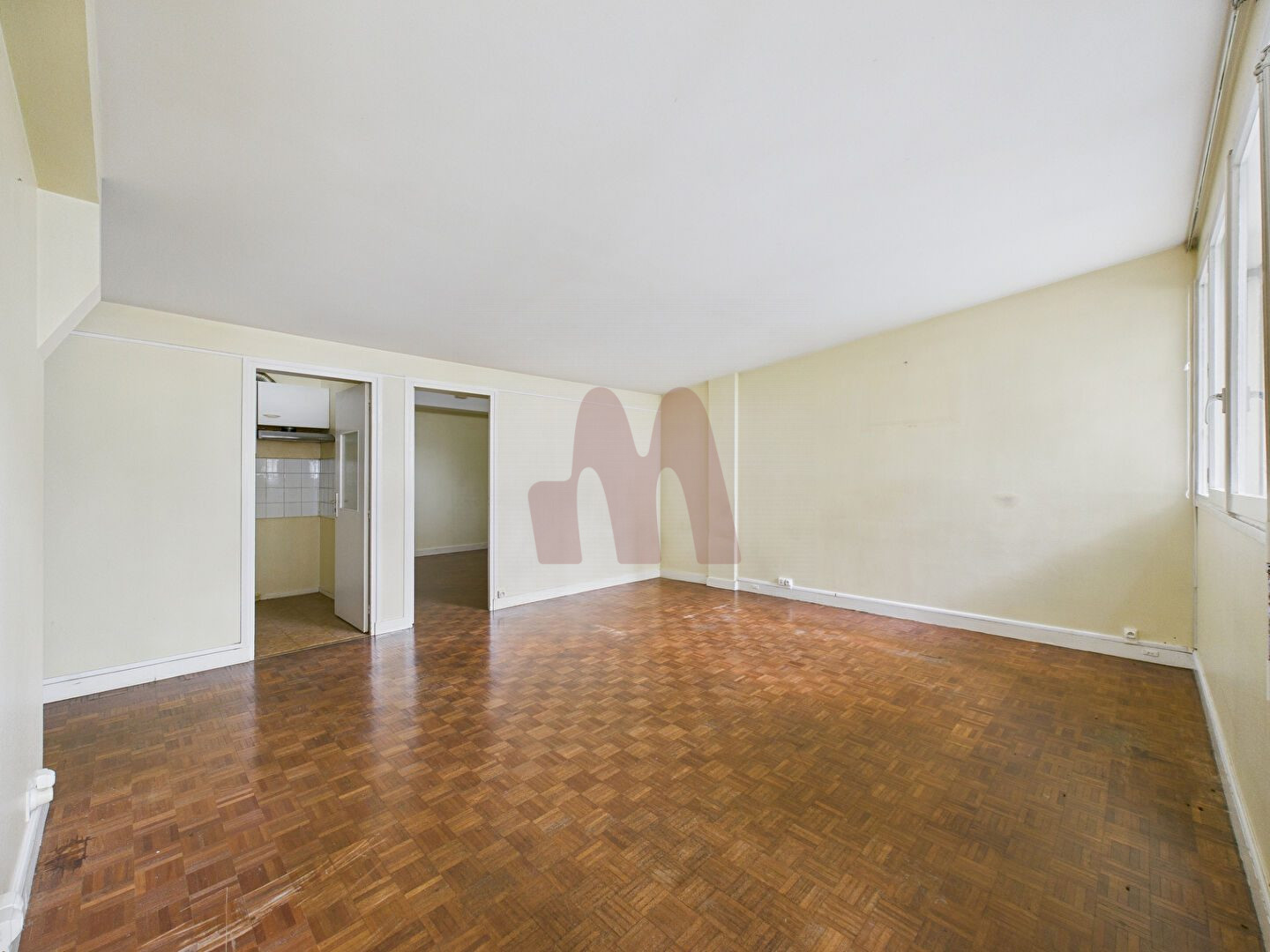 Appartement  3 pièce(s) / 1 chambre de 55 m2 Avenue de Clichy à Paris 17e