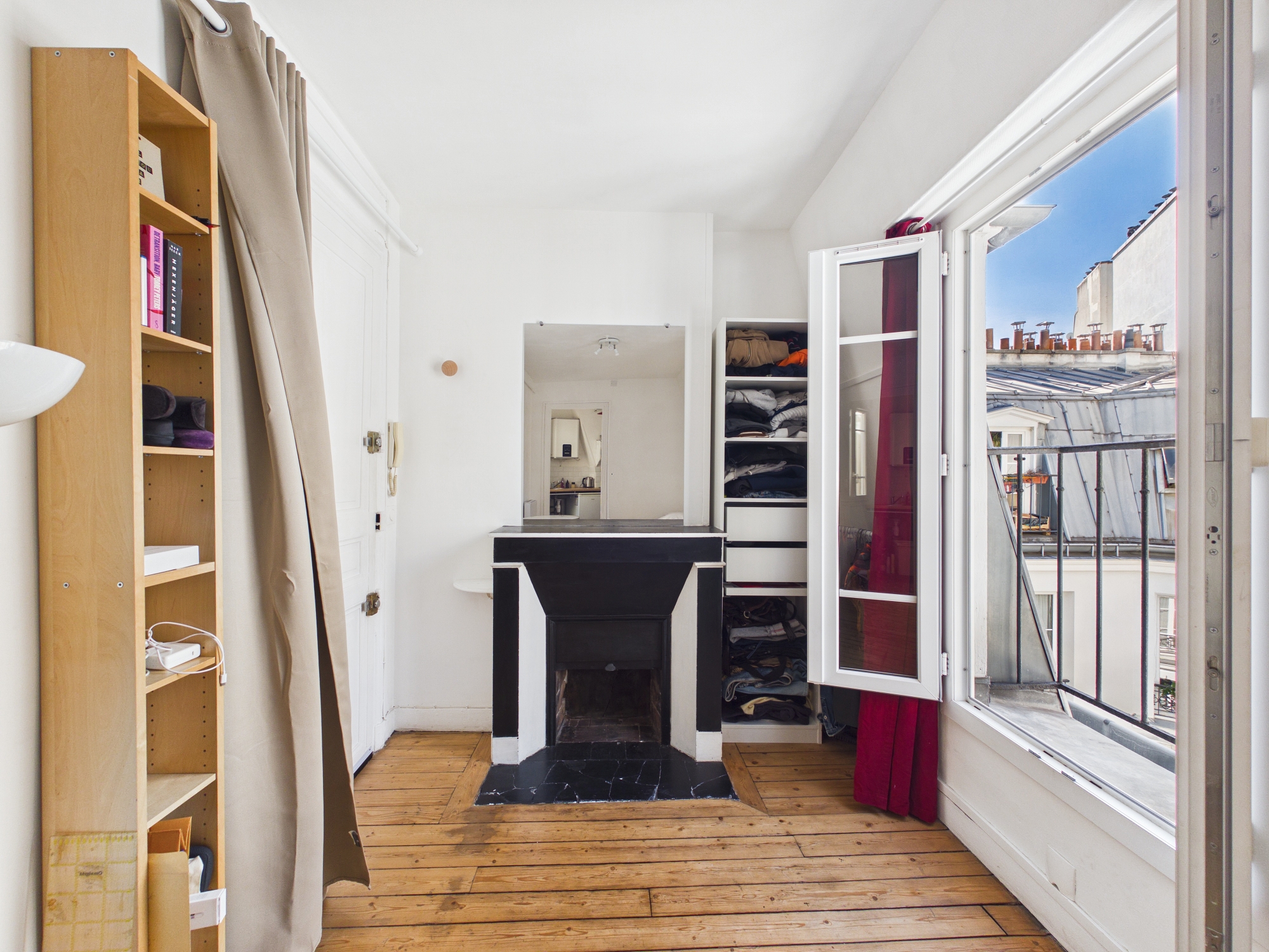 Studio ensoleillé vue dégagée