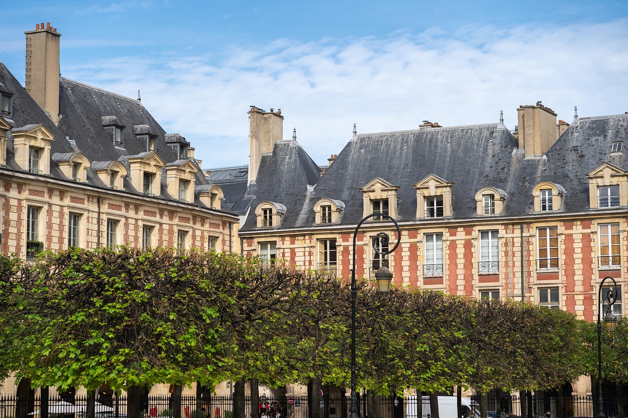 Le Sénat a voté le 21 octobre 2026 deux ans de plus d'encadrement des loyers, sans nouvelles villes. Calendrier, complément de loyer, sanctions.