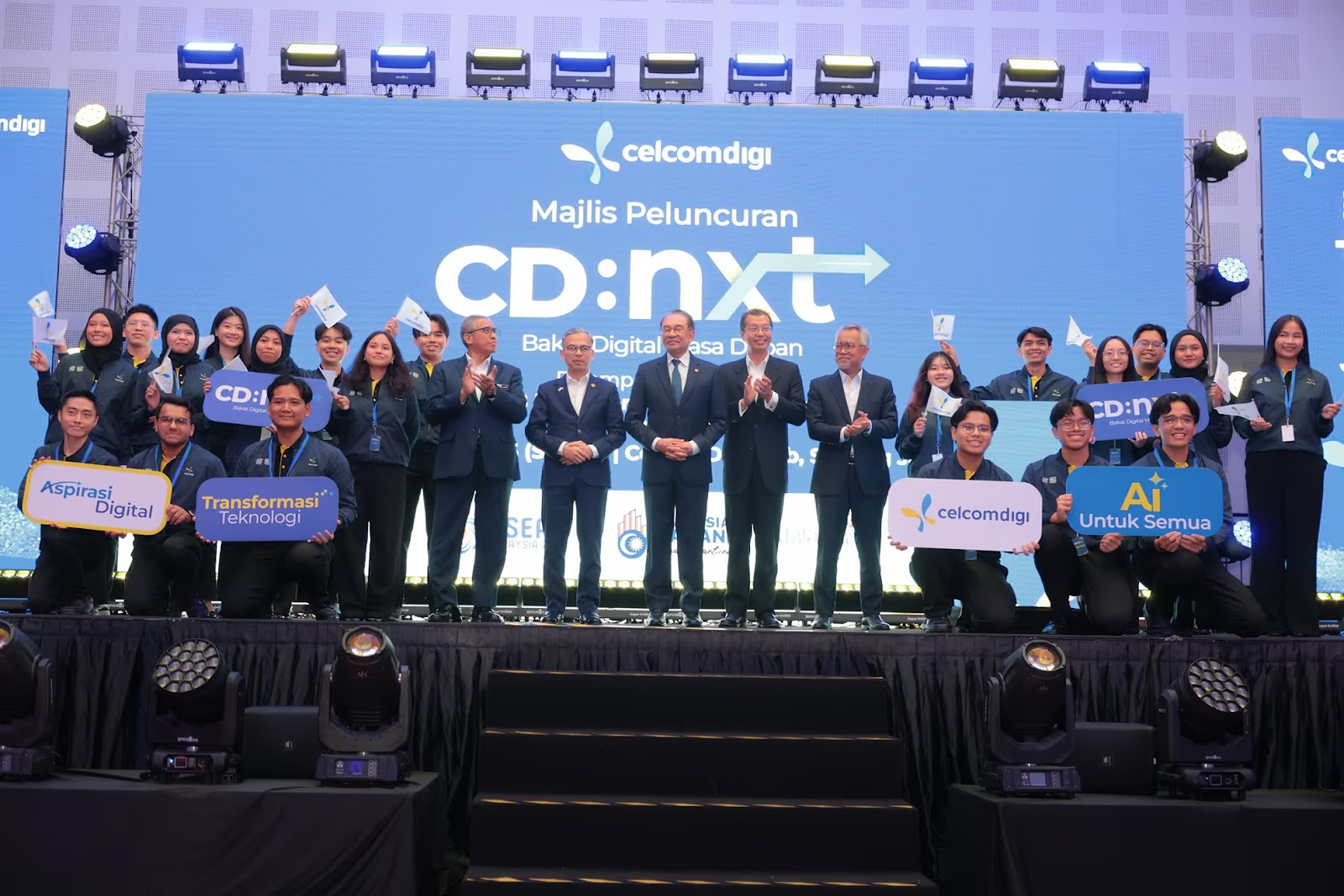The programme was officially launched by Prime Minister YAB Dato’ Seri Anwar Ibrahim and is designed to equip 5,000 young Malaysians
