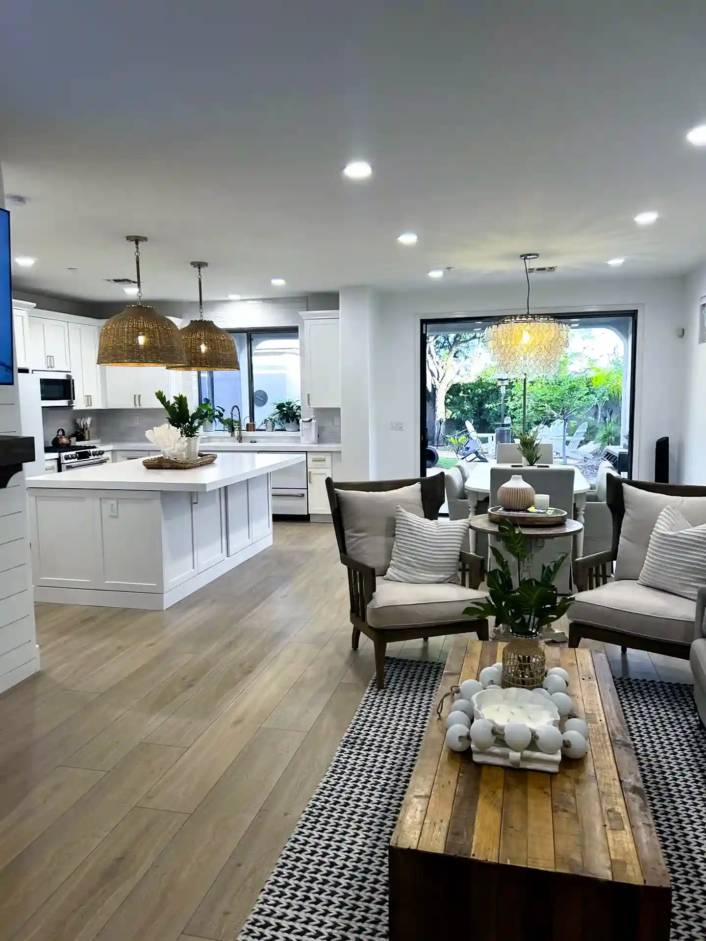 Picture of the Moran project living room and kitchen