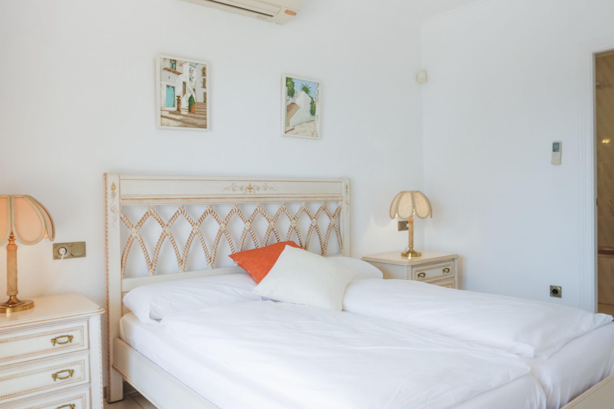 The Beach House Cala LLenya