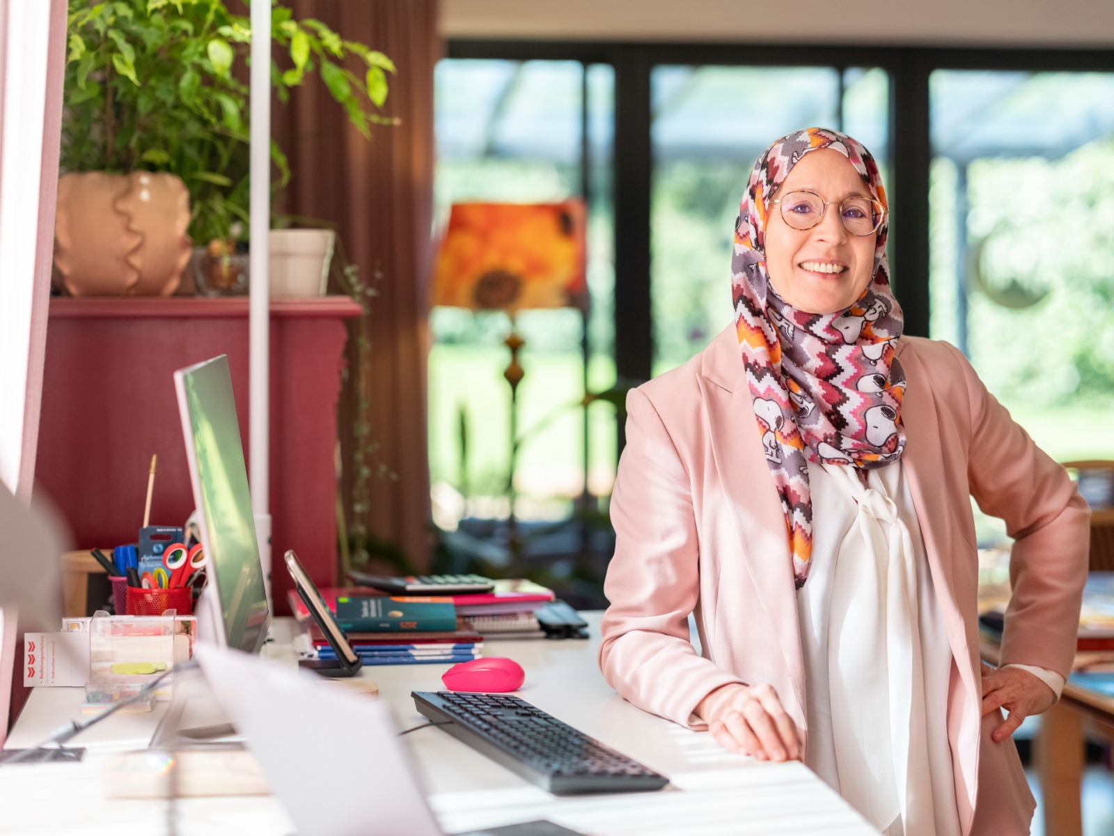 Dr. Leila Momen