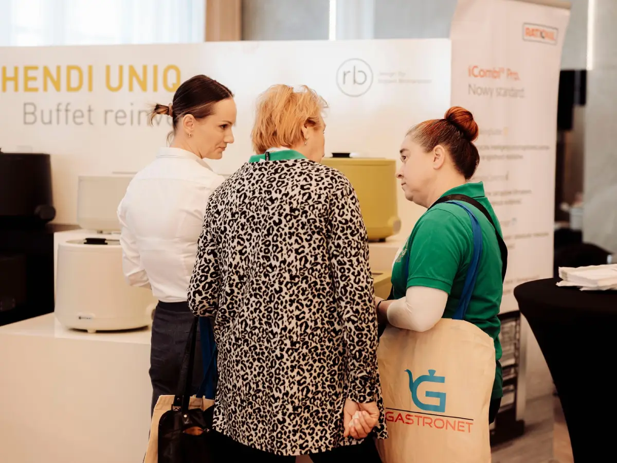 Prezentacja produktów Hendi Uniq – nowoczesne rozwiązania dla bufetów restauracyjnych.