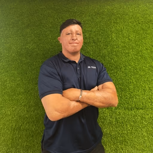 LSG employee