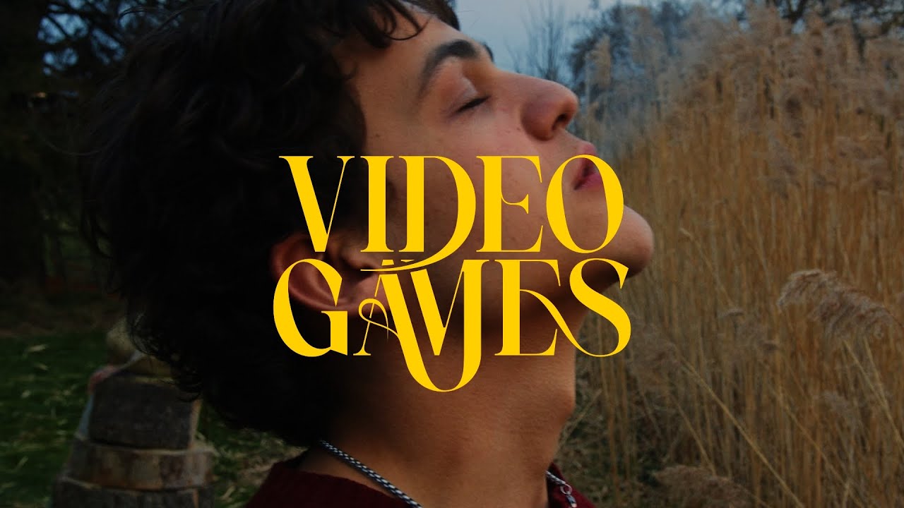 Thumbnail vom Musik Video "Video Games - Rosie Rework"