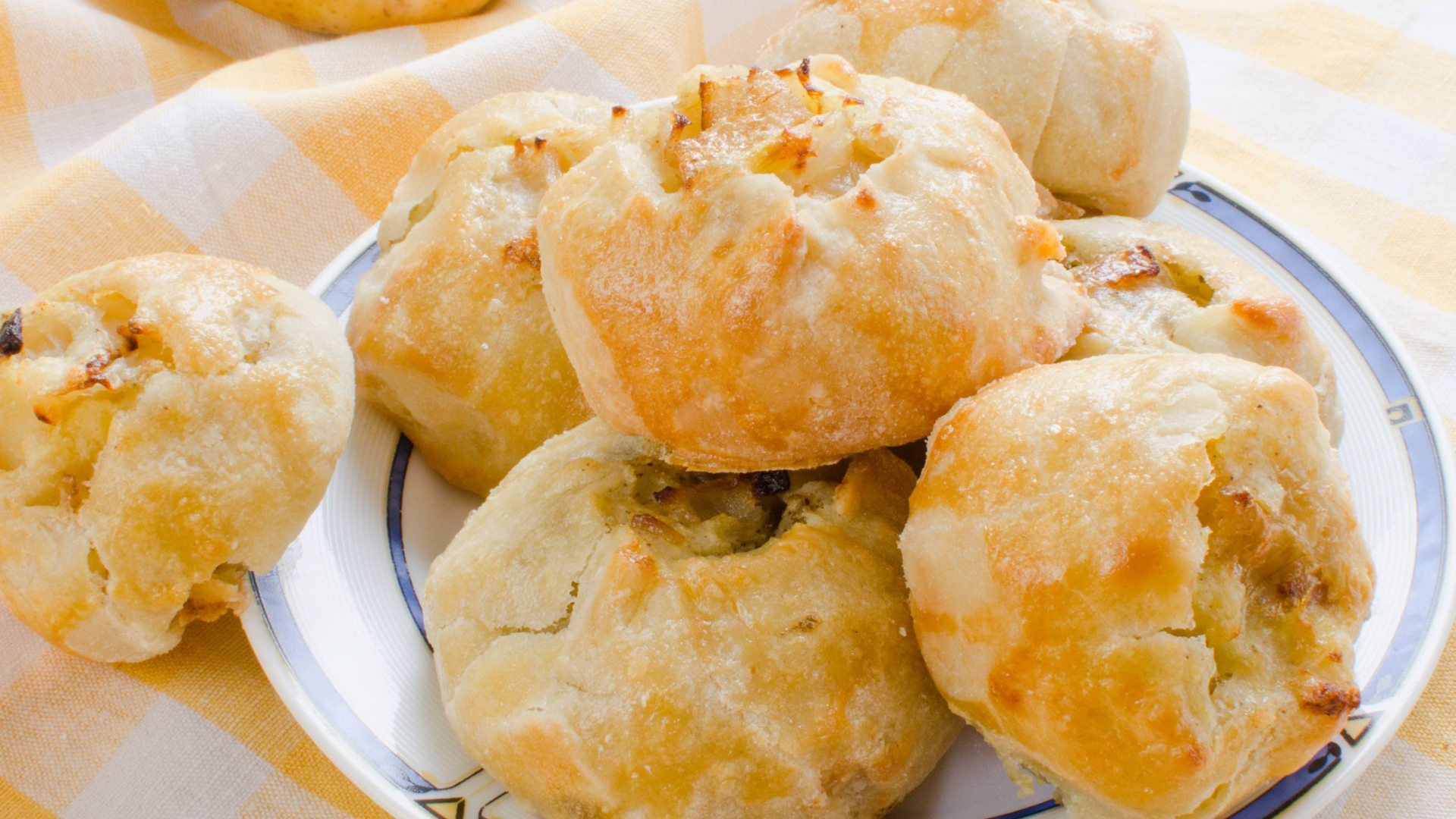 Knishes: From Street Carts to Deli Counters