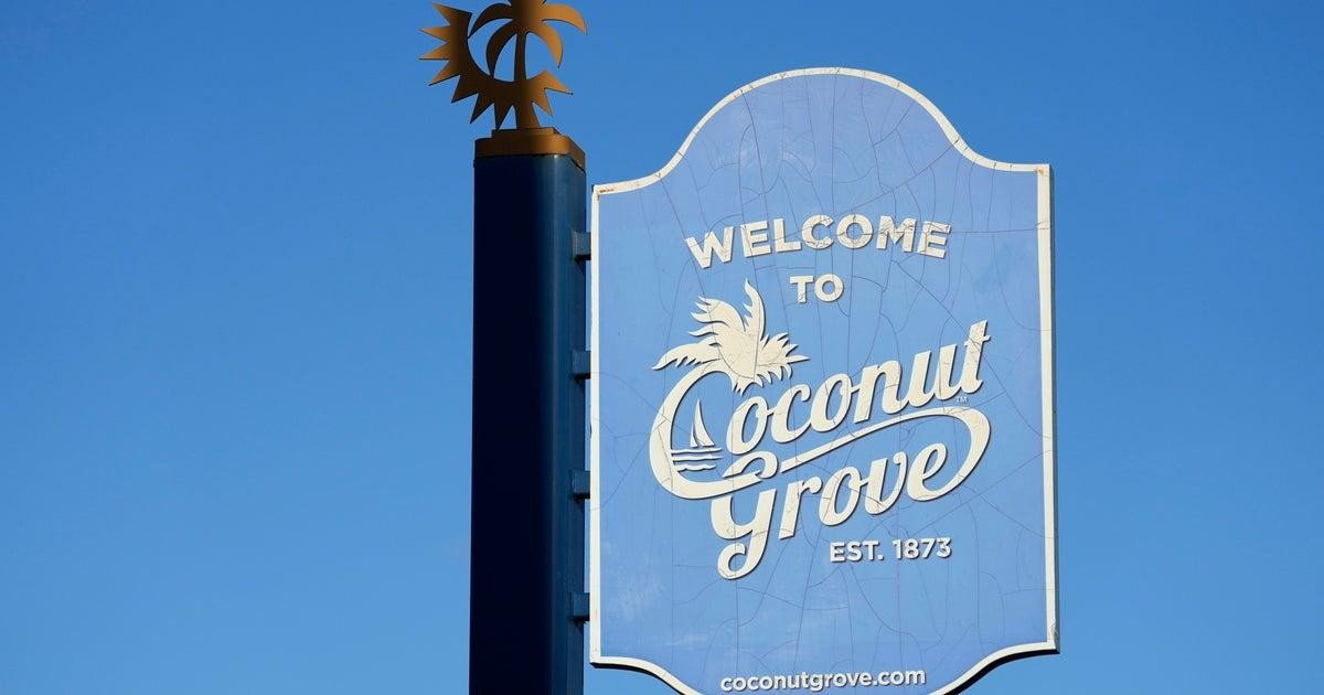 Coconut Grove Miami FL cabinet painting and refinishing service area