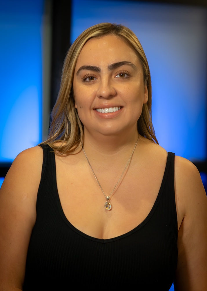 Adriana Robles-Madera