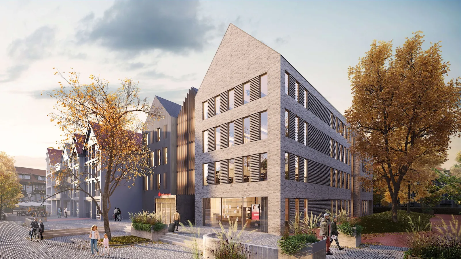 Architekturvisualisierung eines modernes Gebäude mit Klinkerfassade und Lamellenfenstern, eingebettet in herbstliche Stadtplatzumgebung mit Passanten.