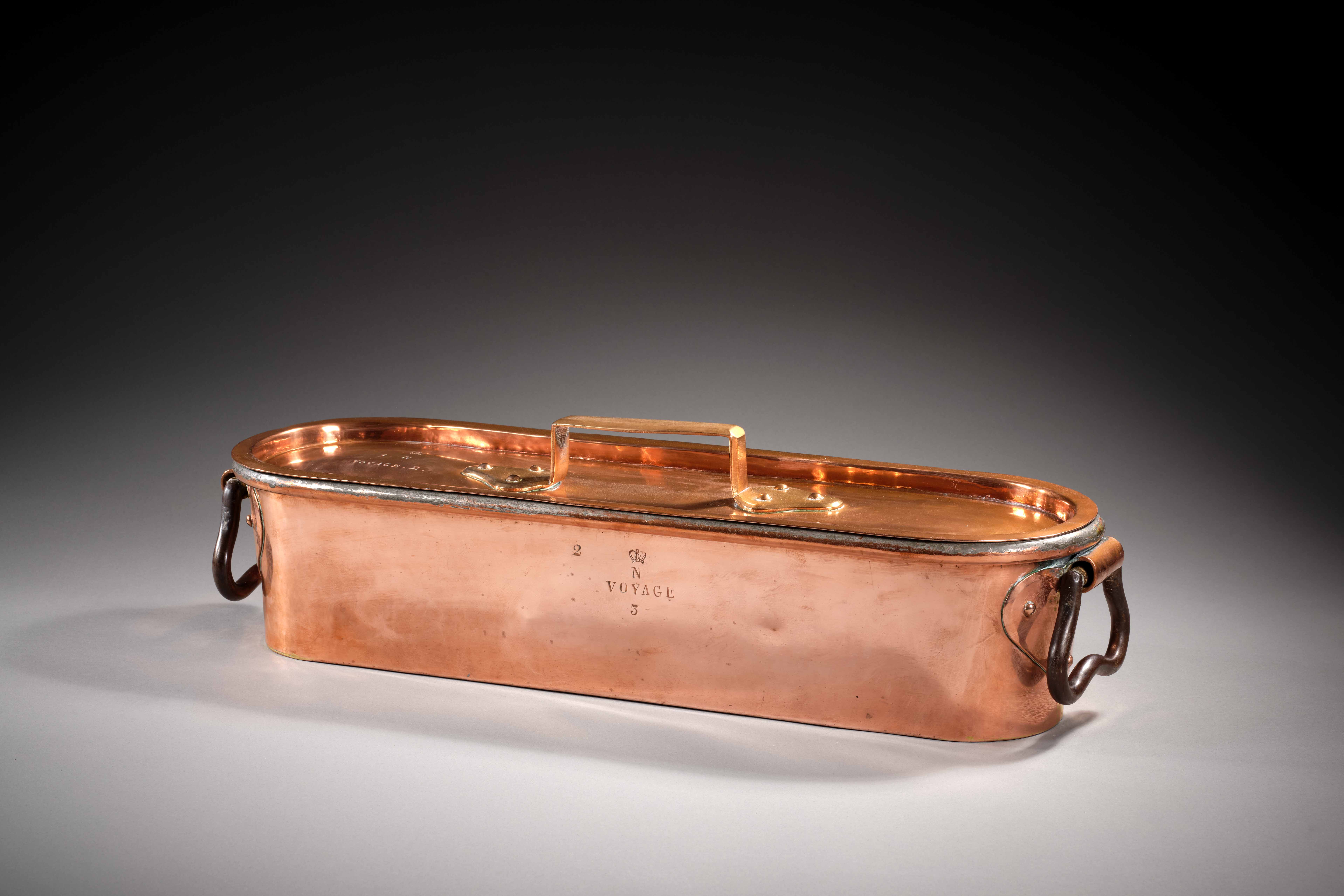 RARE POISSONNIÈRE DE CAMPAGNE DES CUISINES DE L'EMPEREUR NAPOLÉON Ier, PROVENANT DE LA BATAILLE DE WATERLOO (1815)