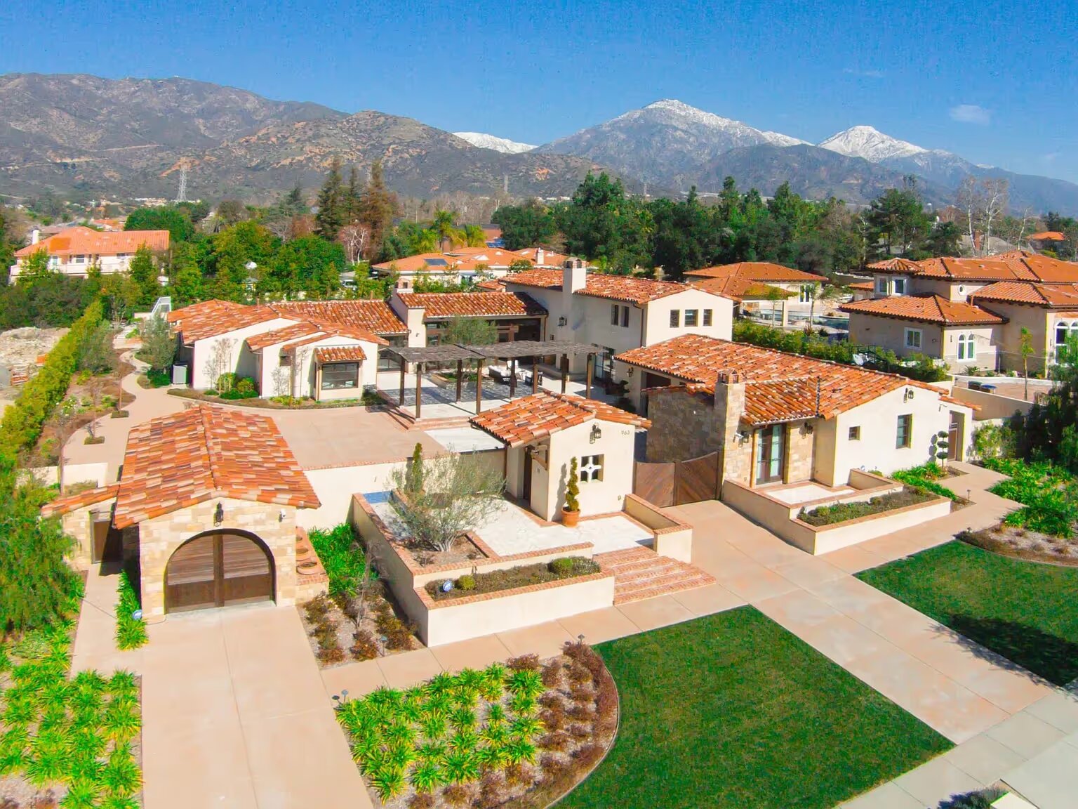 5 Custom Home Features Spring Buyers Are Prioritizing Right Now (And 2 That Are Fading Fast)