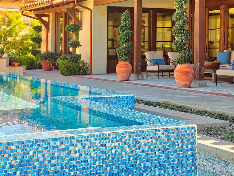 7 Questions to Ask Any Custom Home Builder Before You Sign Anything