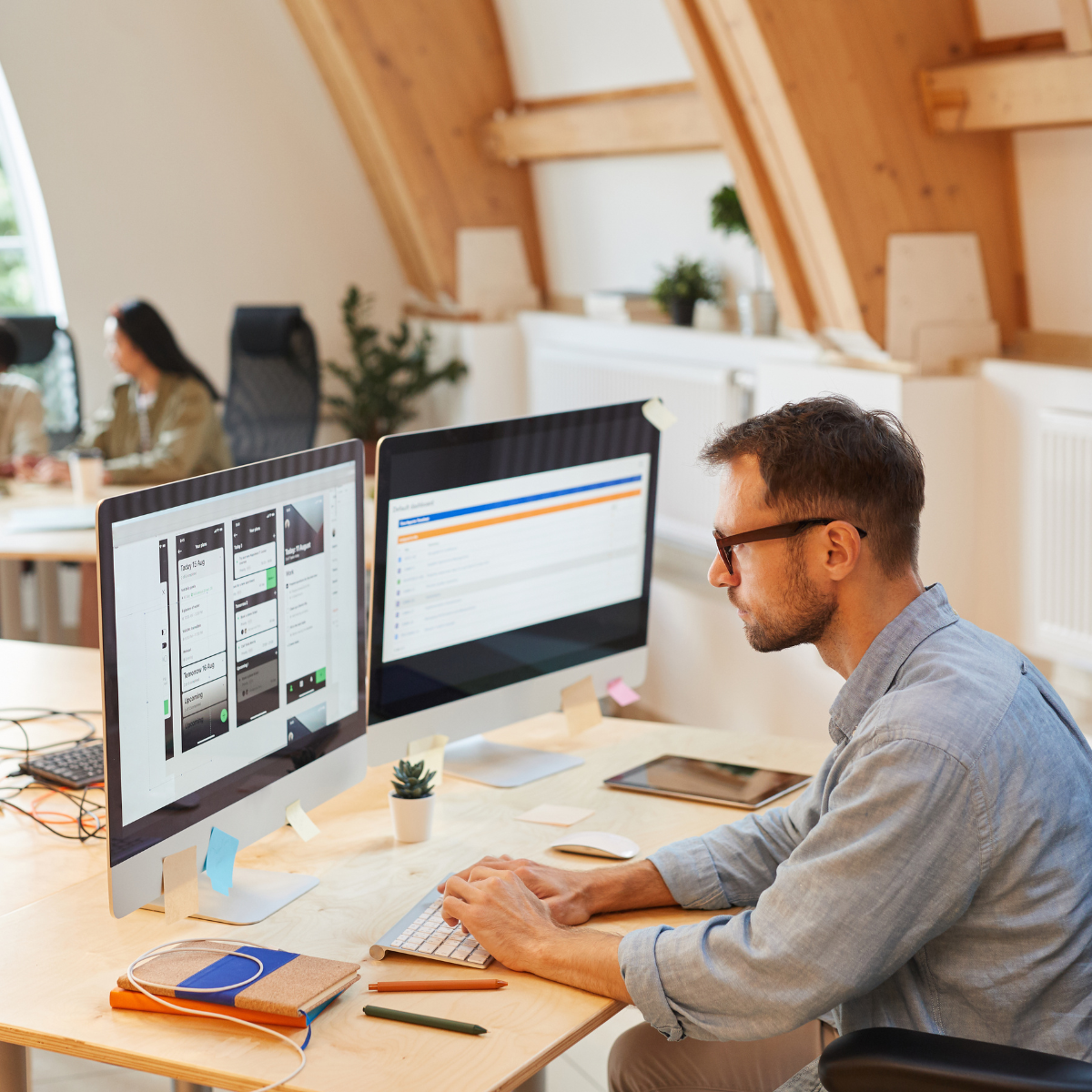 Recruteur travaillant sur son ATS