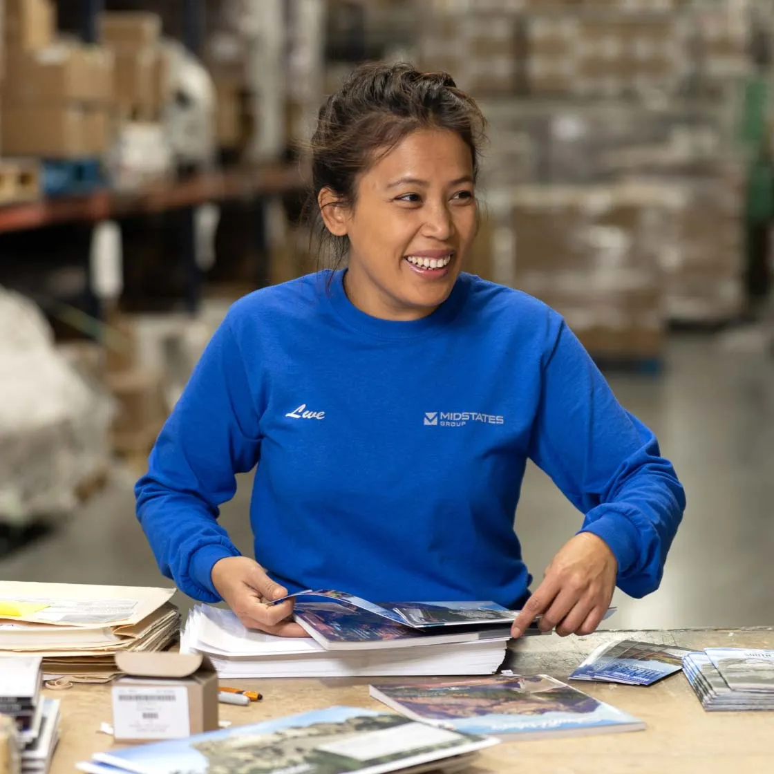 woman fulfilling orders