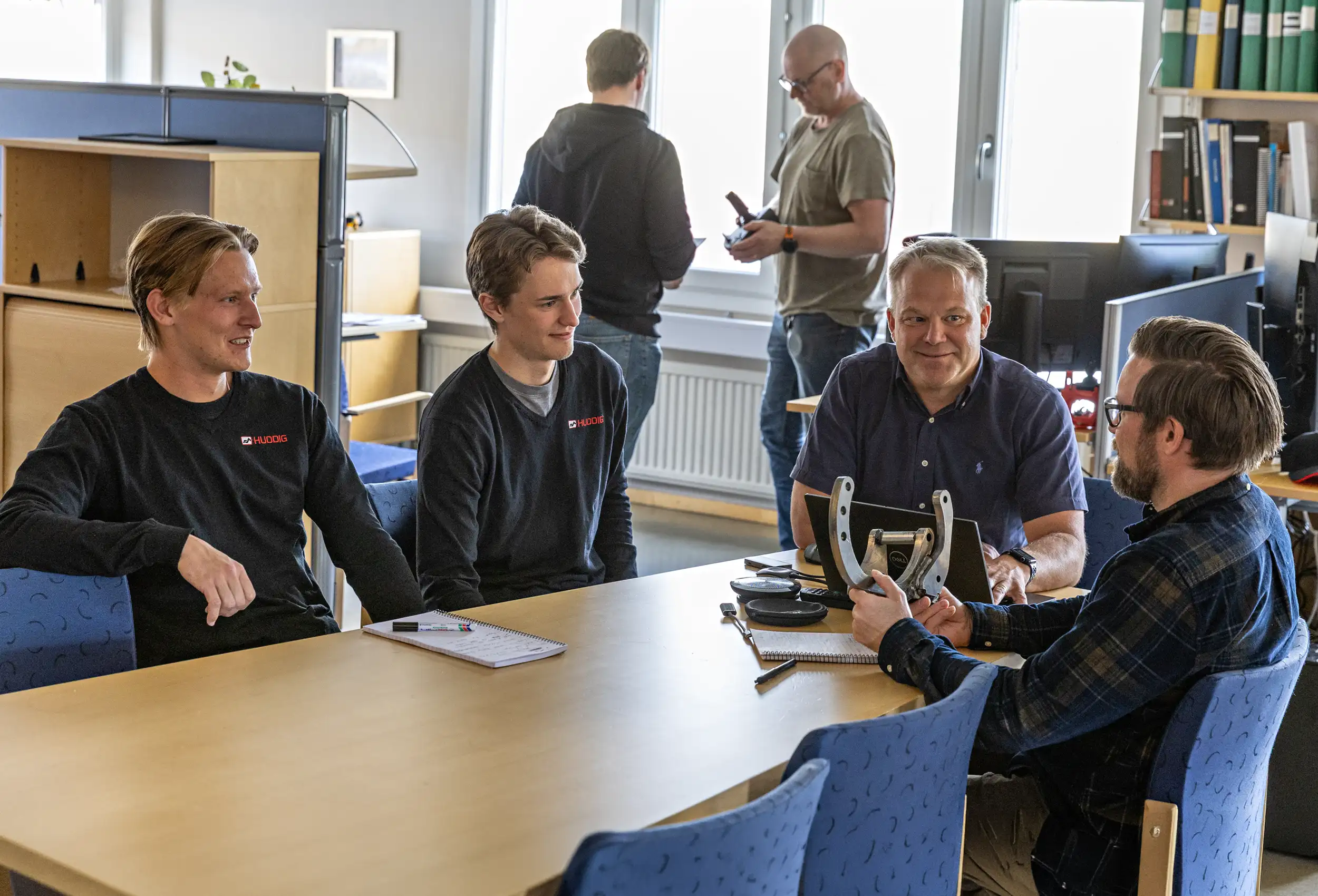 Huddig söker en systemtekniker inom fordonselektronik