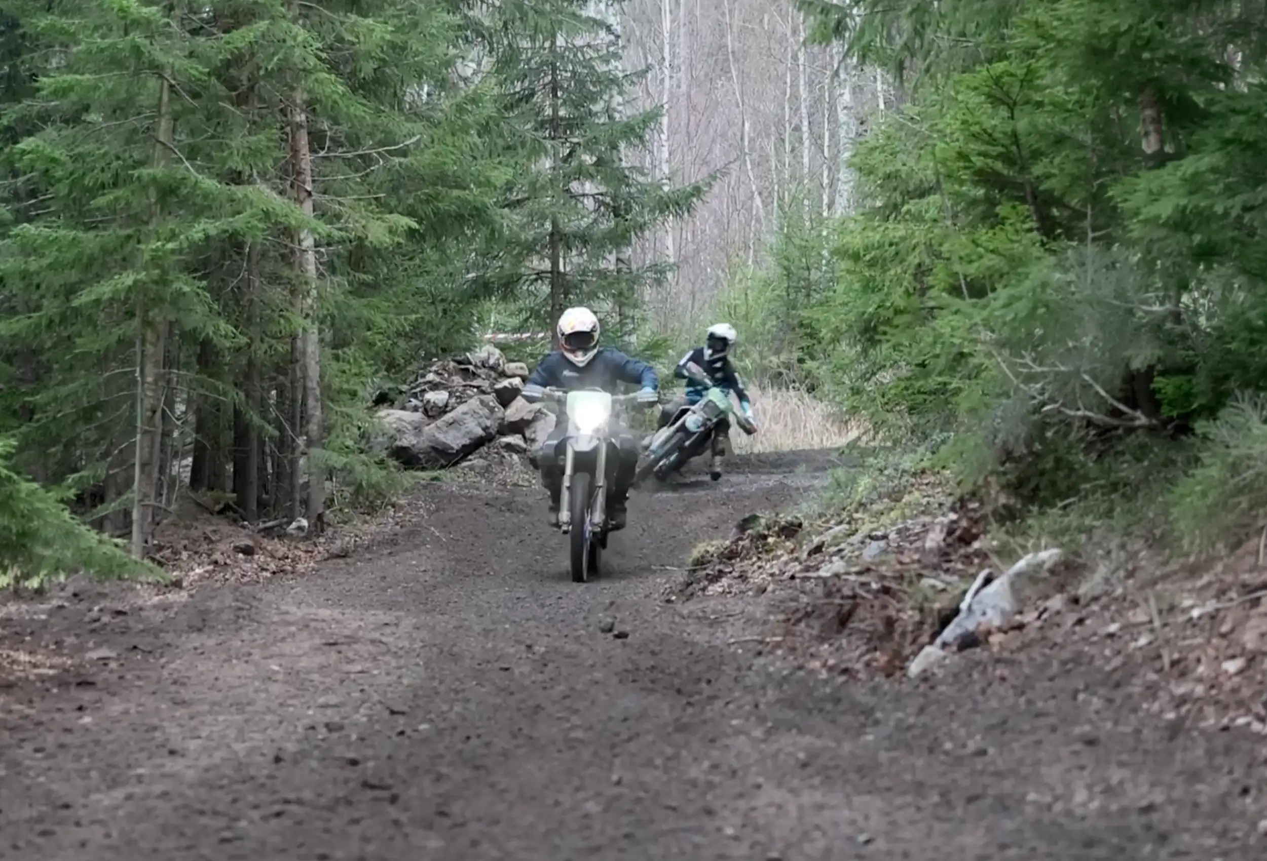 Huddig sponsrar Knobby USM i enduro i Hudiksvall