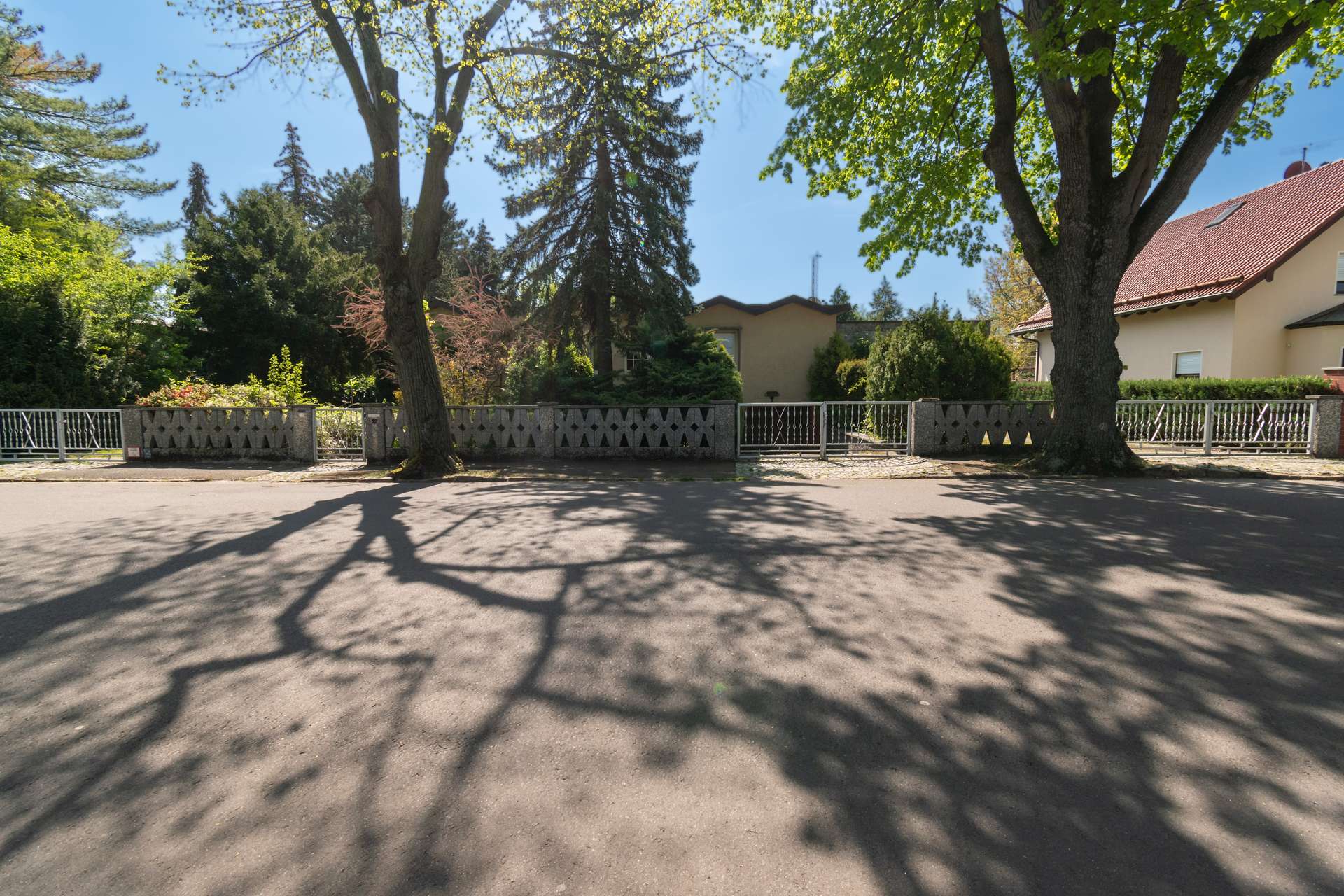 Hausansicht Straße