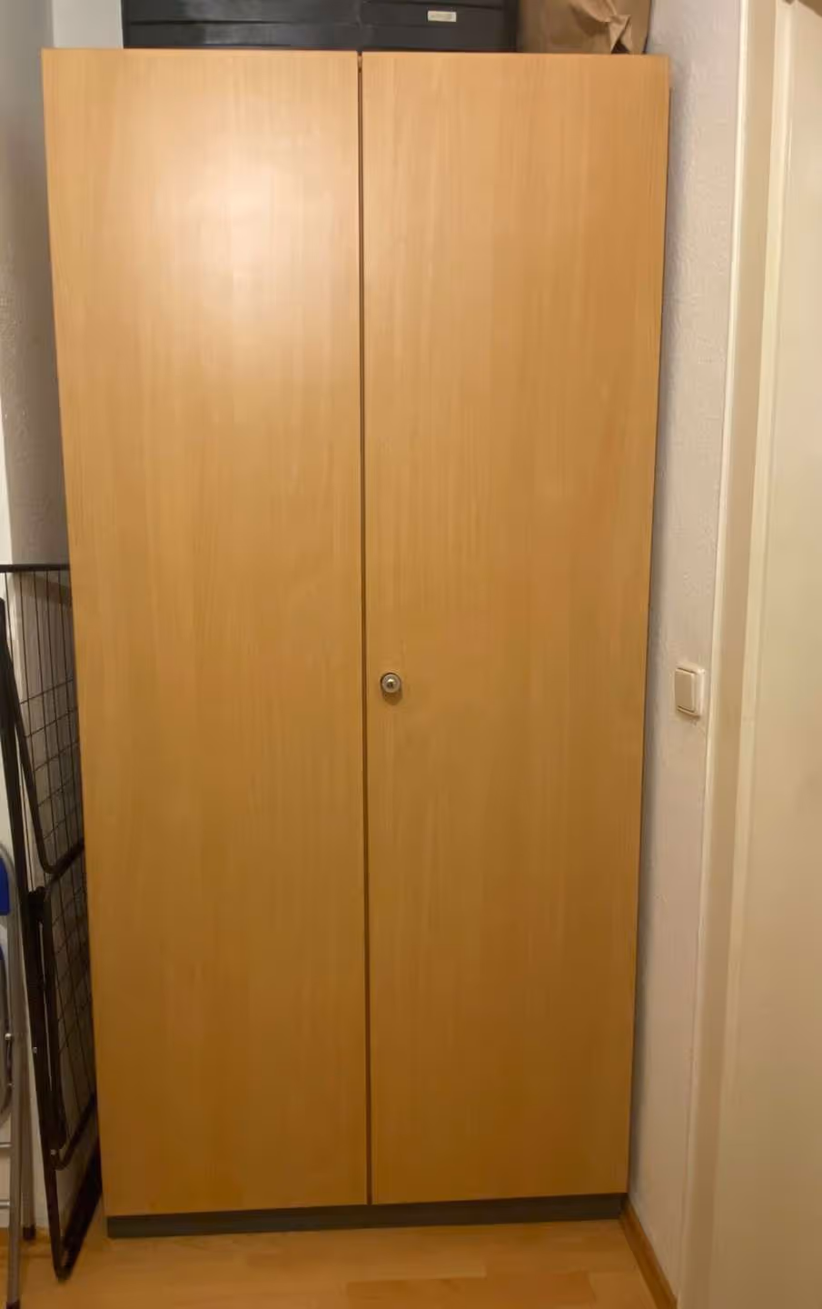 Kleiderschrank