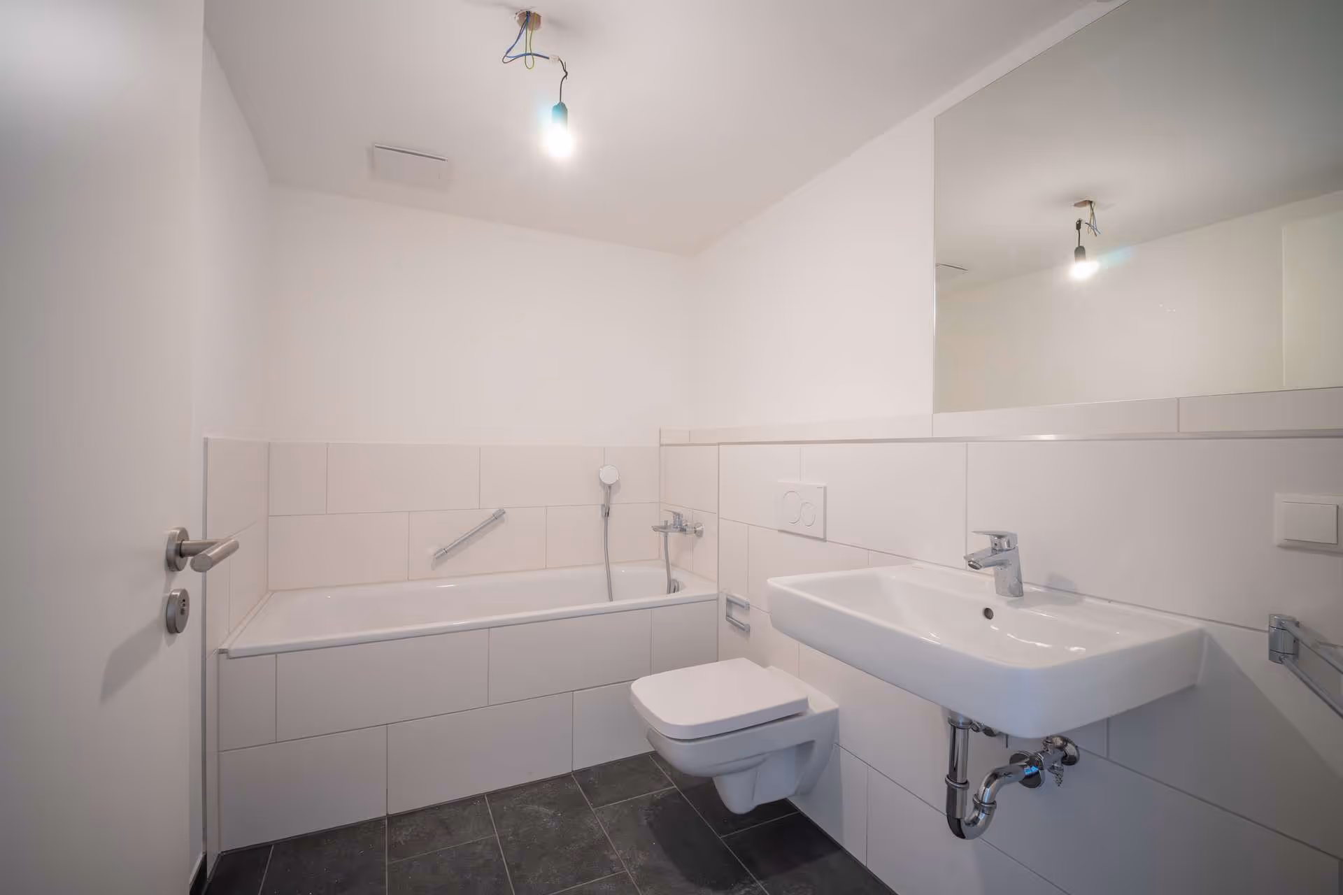 Badezimmer mit Wanne