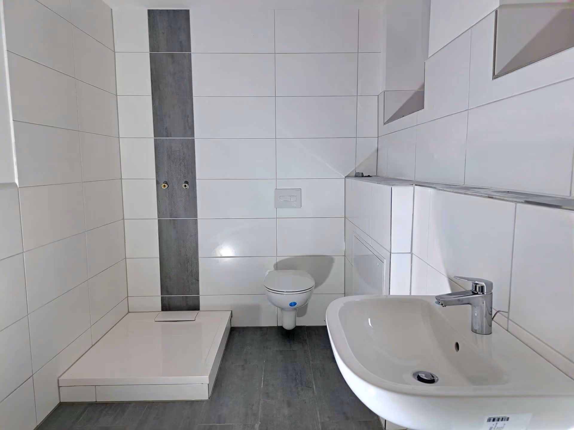 Badezimmer mit Dusche