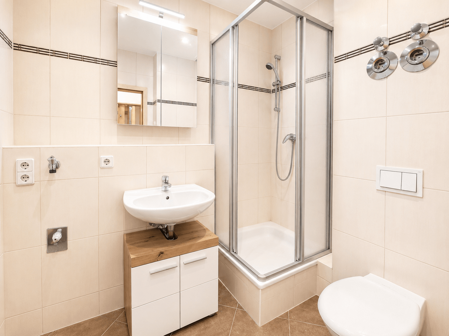 Bad_mit_Dusche