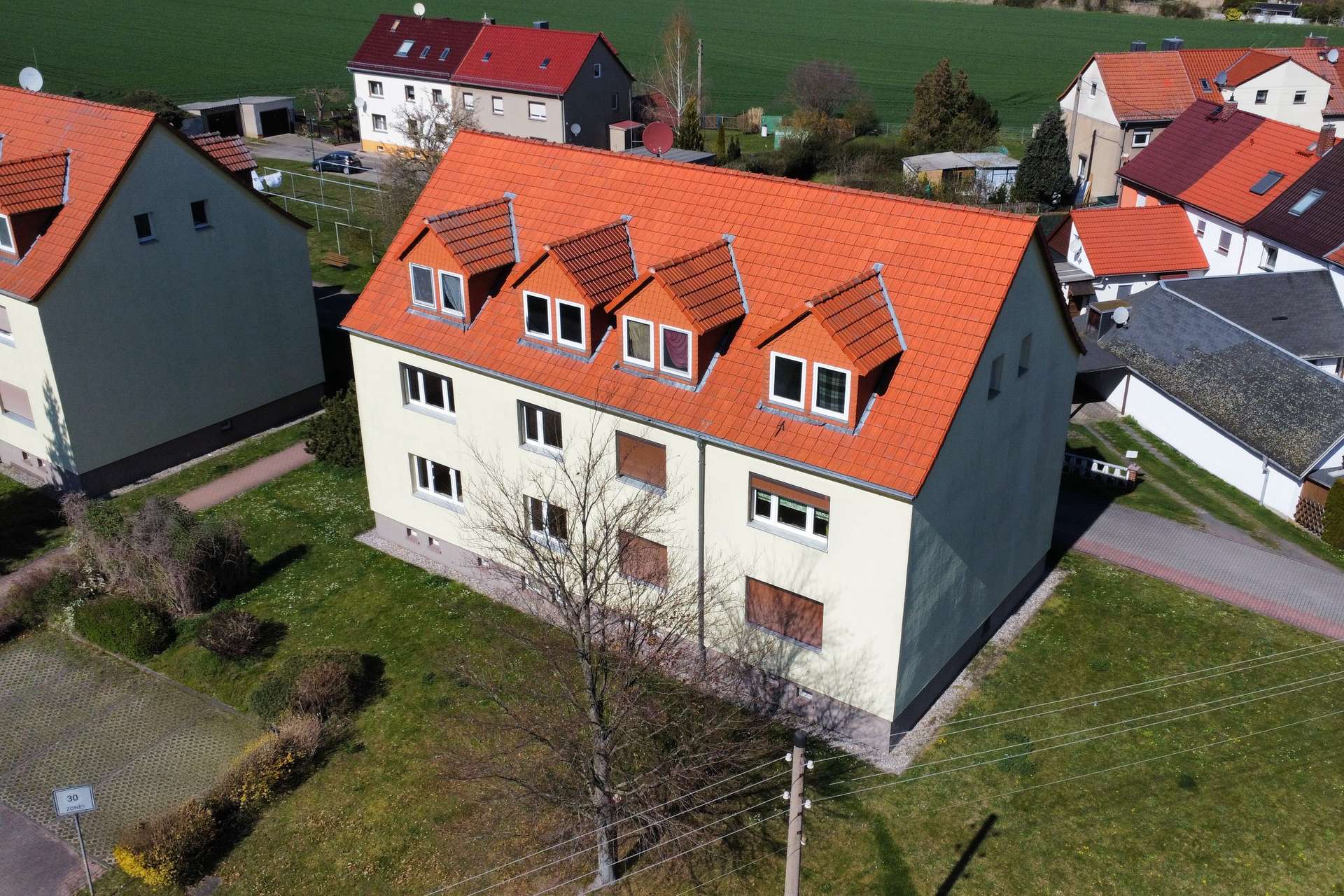 Straße des NAW 1 - 7516