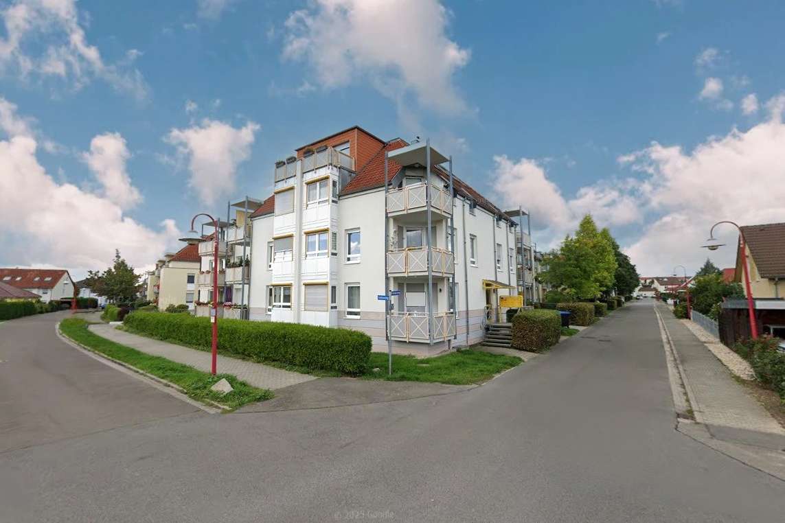 Haus mit Fahrstuhl Gebäudeansicht
