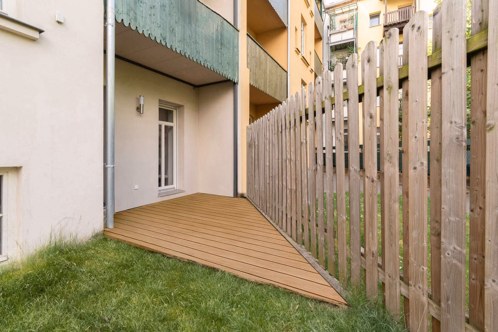 Haus mit Fahrstuhl Terrasse