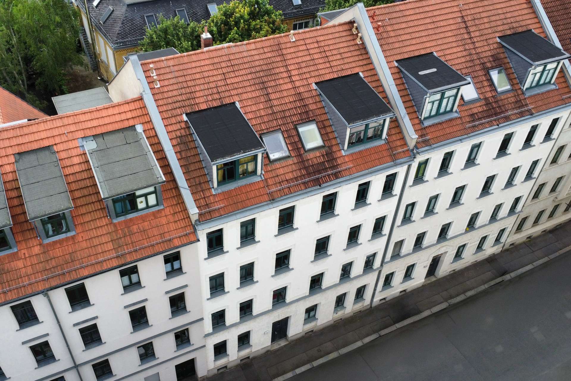 Haus mit Fahrstuhl Gebäudeansicht