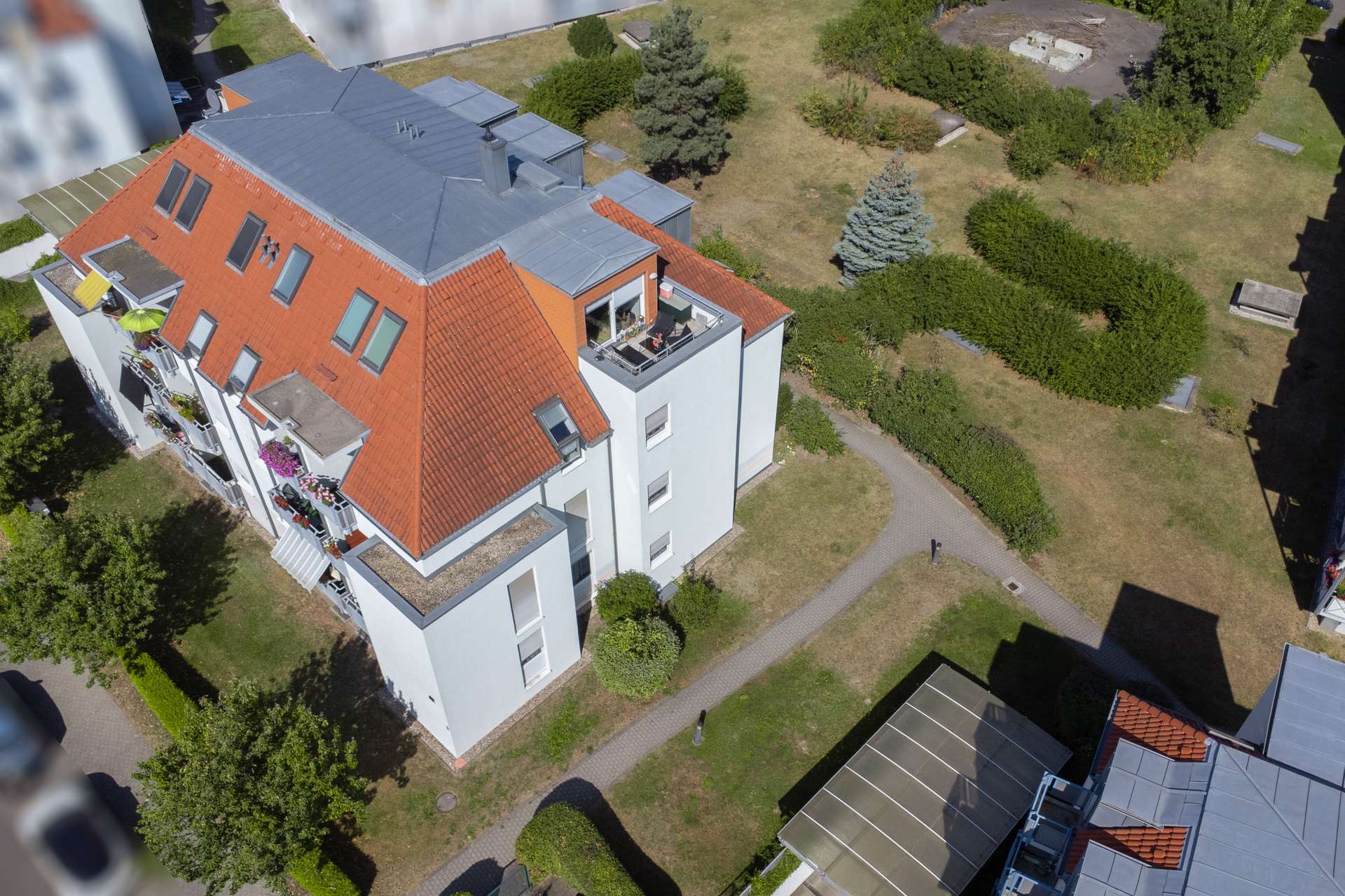 objektbilder Hausansicht, Außenring 32-34